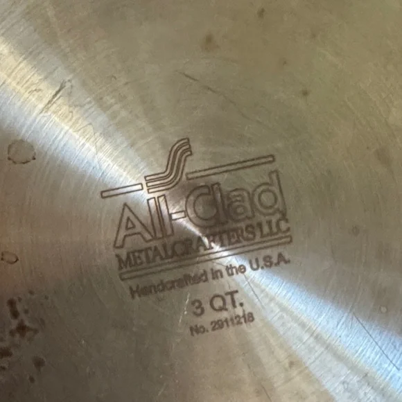 All Clad D5 Stainless Steel Saucepan with Lid 3 quart - Picture 5 of 15
